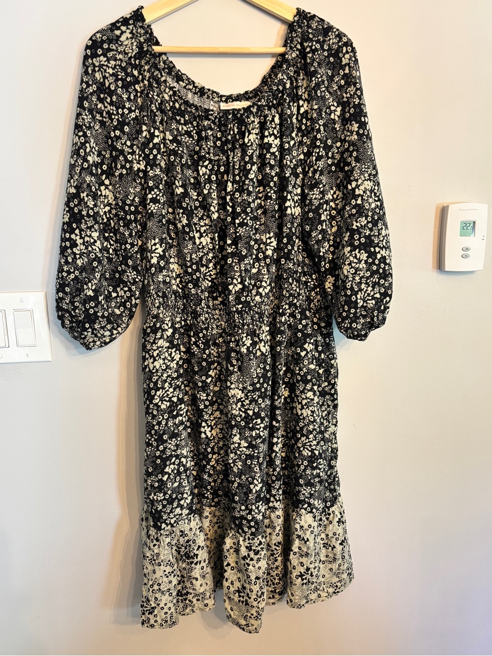 Knox Rose Black and Cream Floral Dress Size XXL